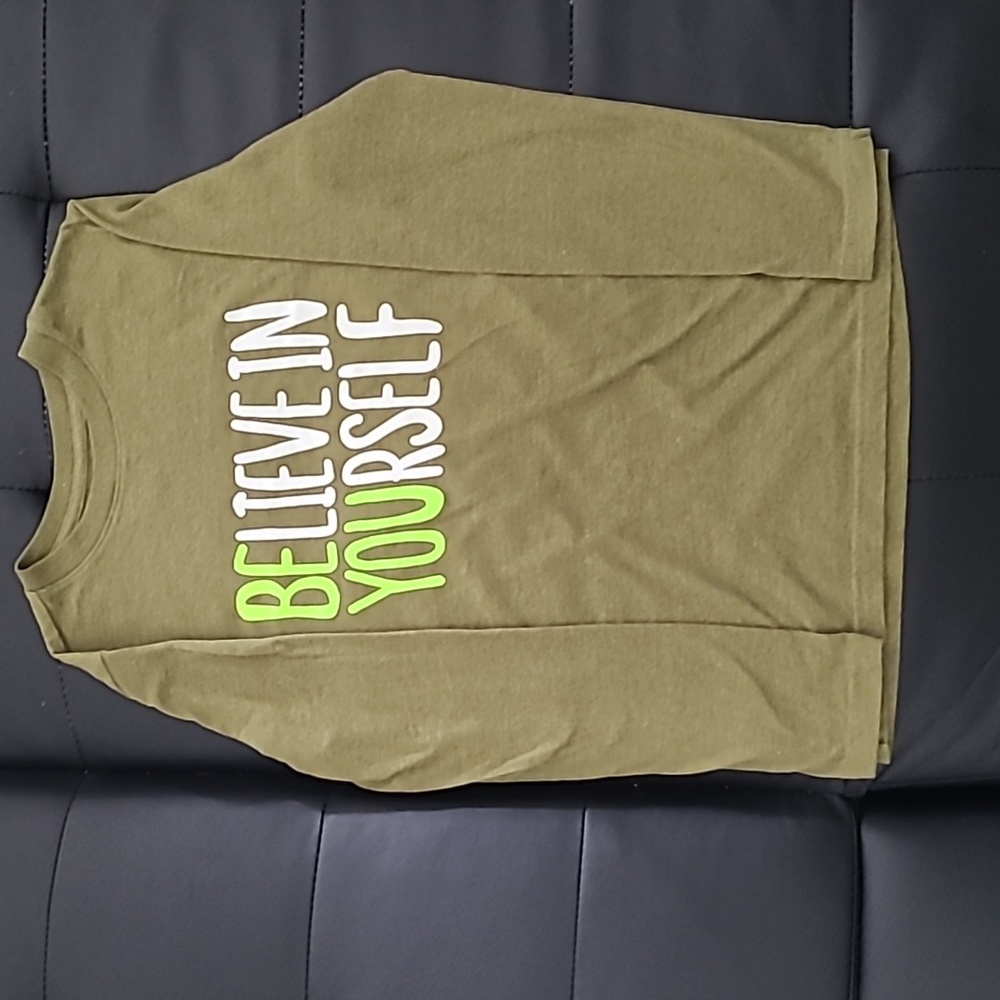 Long sleeve green inspirational shirt sz med